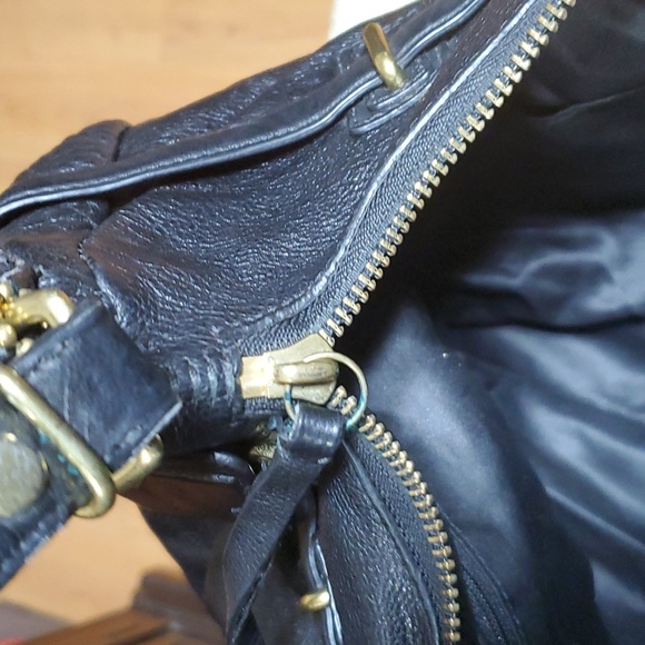 Coach Large Shoulder Bag - Picture 8 of 9